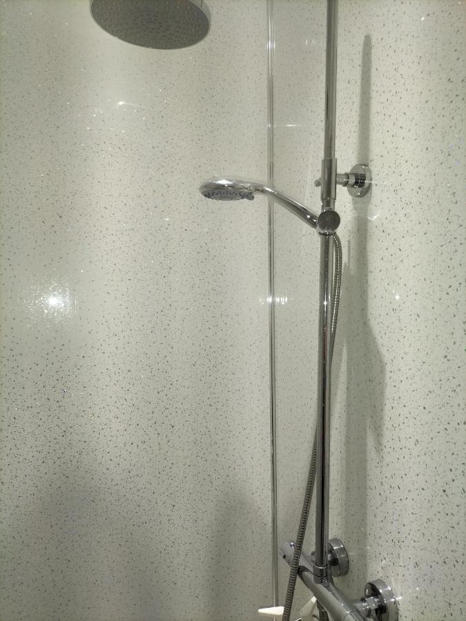 The New Accommodation Free Complementary Breakfast Tibshelf Esterno foto
