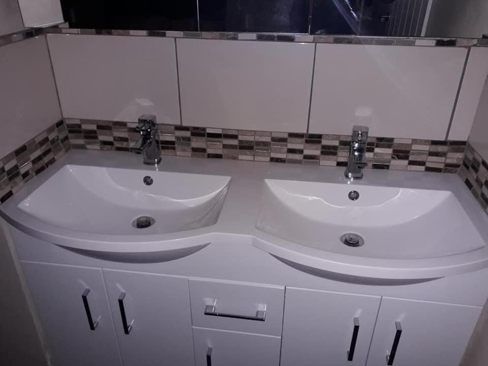 The New Accommodation Free Complementary Breakfast Tibshelf Esterno foto